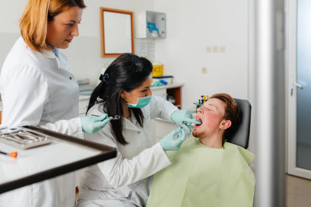 Best Broken or Cracked Tooth Emergency Dentist in Jackson Center, OH